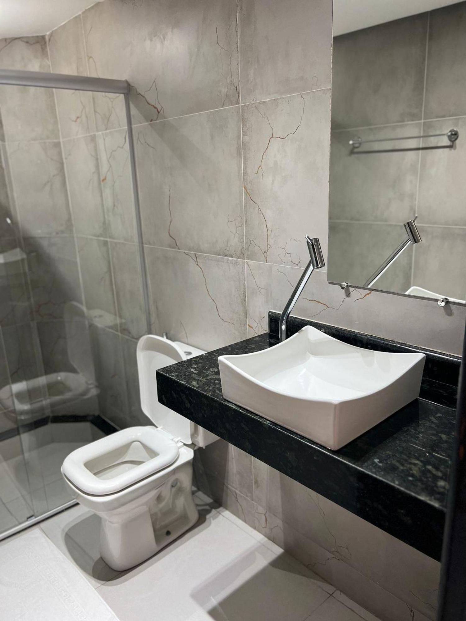 O Beira Mar Praia Hotel Esta Localizado Na Orla, Na Praia De Taperapuan, Cafe Incluso, Wi-Fi 500Mb, Piscinas, Estacionamento Privativo, Ar Condicionado Split, Smart Tv, Frigobar, Porto Seguro Luaran gambar